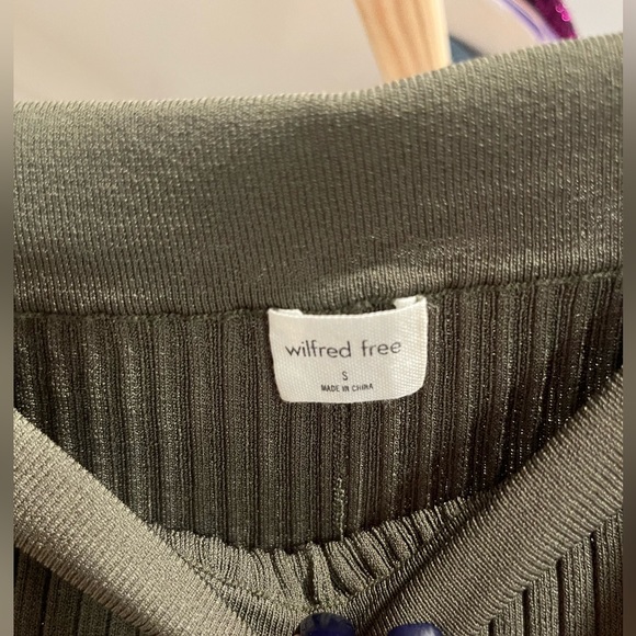 Aritzia wilfred free set - Picture 3 of 3